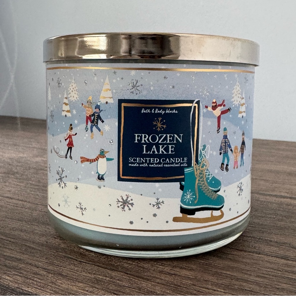 Bath & Body Works Frozen Lake Three Wick Candle